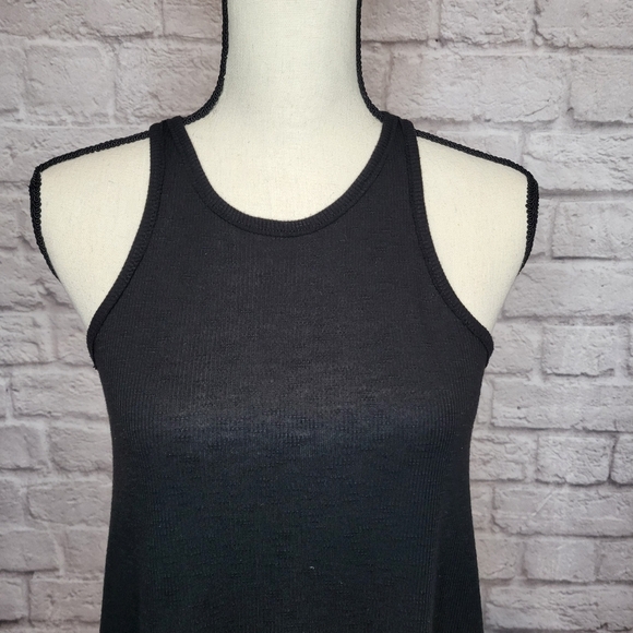 Free People top women's black swing tank racerback scoop neck size XS - Picture 4 of 10